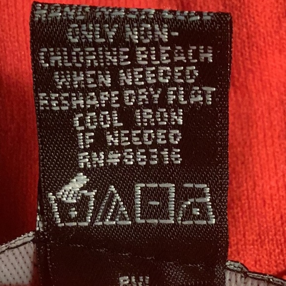 FINITY Red Long Sleeve Top SIZE M - Picture 7 of 7